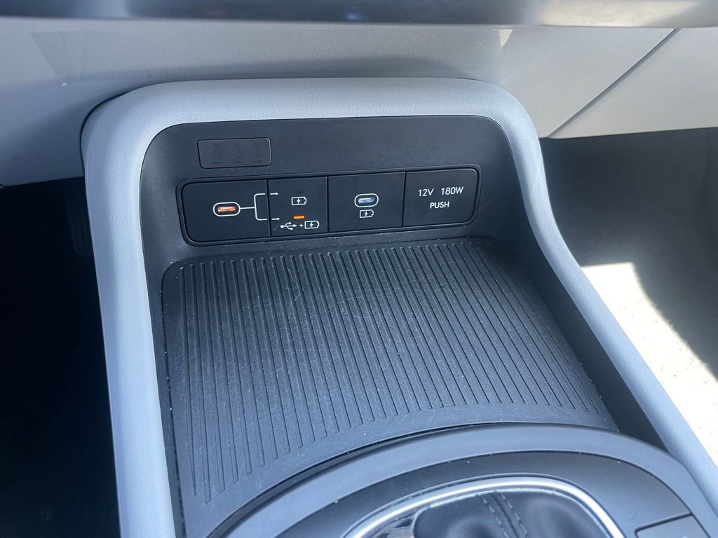 Used 2024 Hyundai Kona SEL AWD/4WD image 13