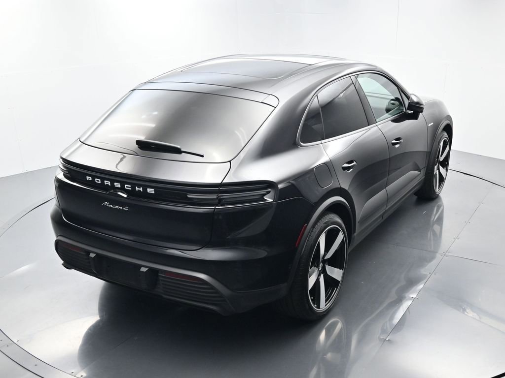Certified 2024 Porsche Macan 4 Electric image 40