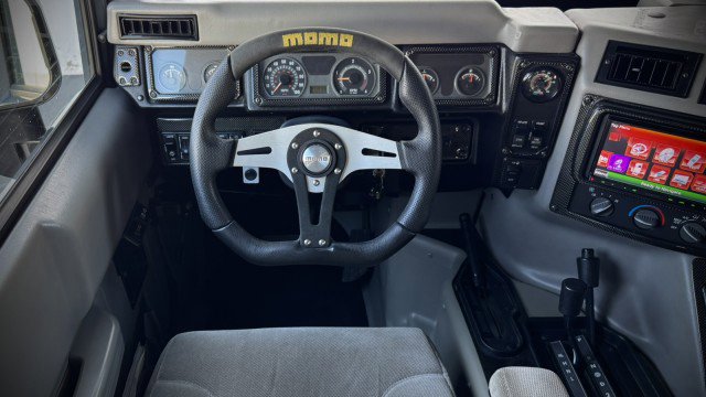 Used 2003 HUMMER H1 4-Door Wagon AWD/4WD image 6