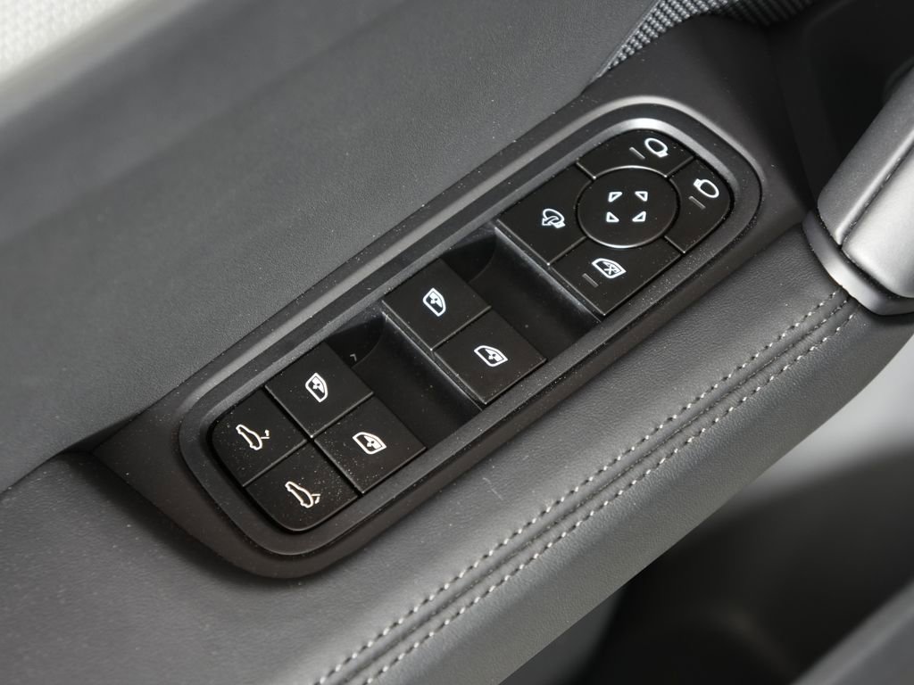 New 2026 Porsche Cayenne S AWD/4WD image 16