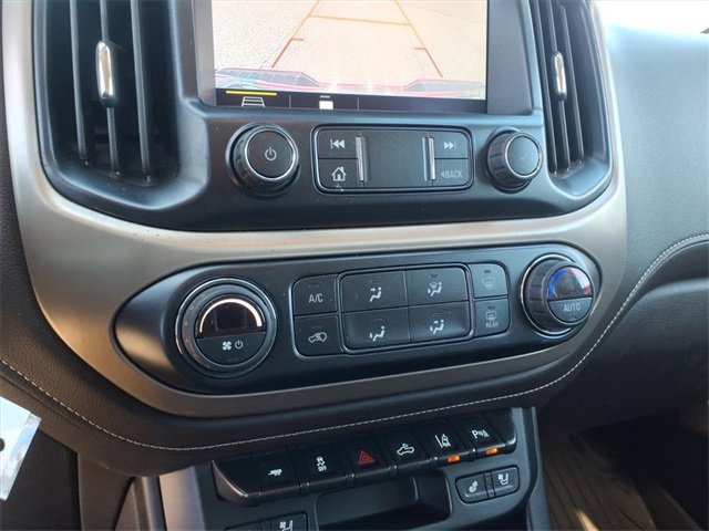 Used 2021 GMC Canyon Denali image 17