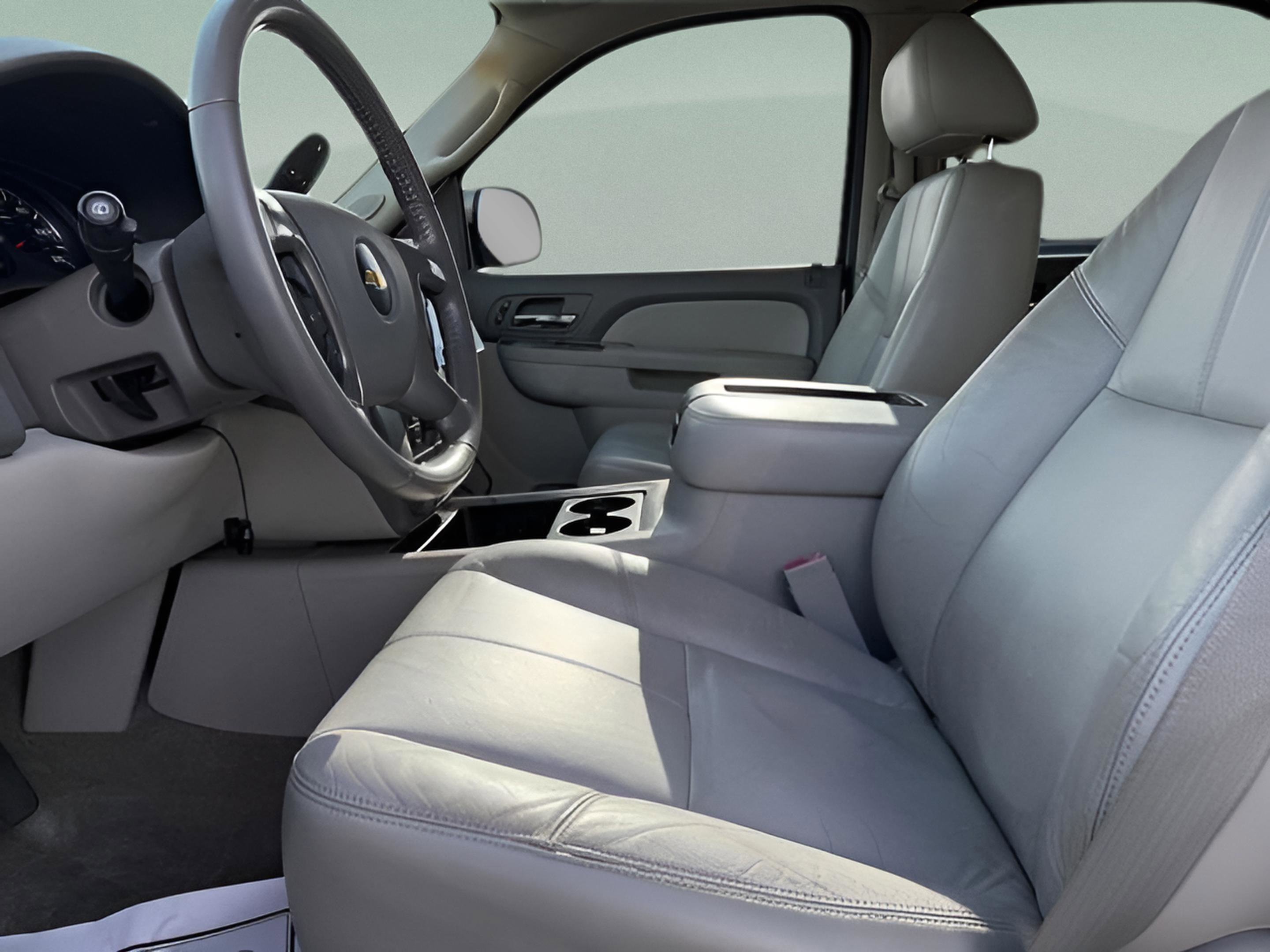 Used 2011 Chevrolet Tahoe LT w/ Luxury Package image 19