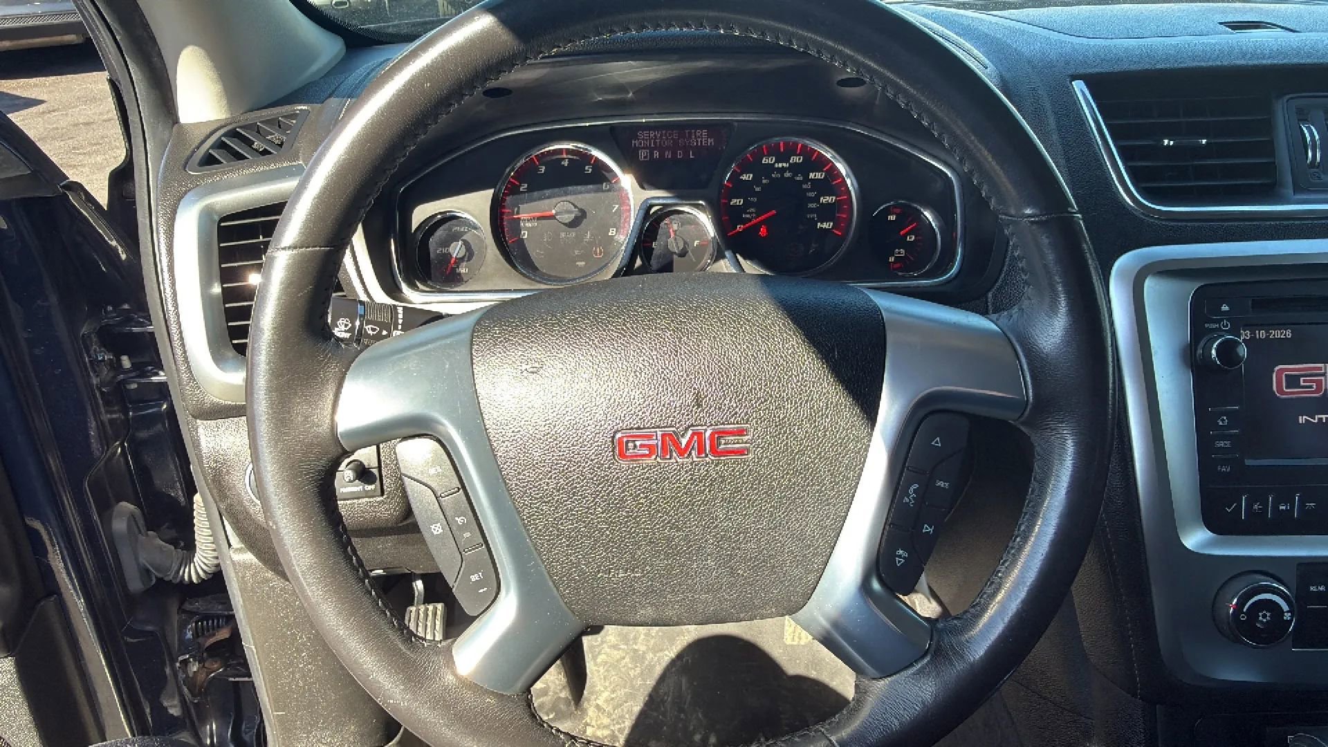 Used 2015 GMC Acadia SLE AWD/4WD image 17