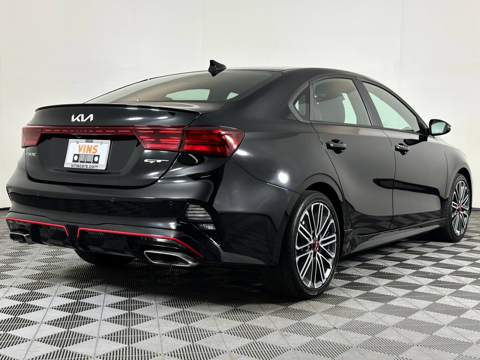 Used 2024 Kia Forte GT w/ GT2 Package FWD image 4