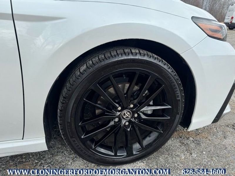 Used 2021 Toyota Camry XSE w/ Navigation Package image 14