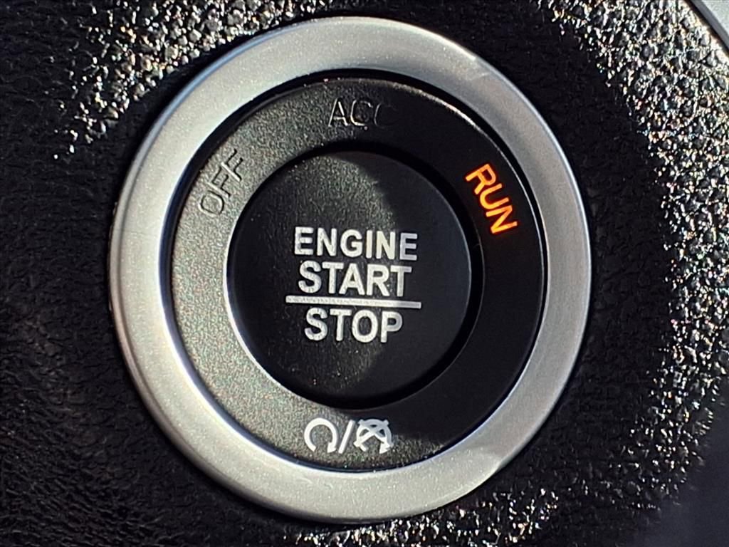 Used 2023 Chrysler 300 Touring L w/ Popular Equipment Group image 22