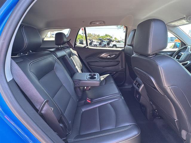 Used 2024 GMC Terrain SLT AWD/4WD image 15