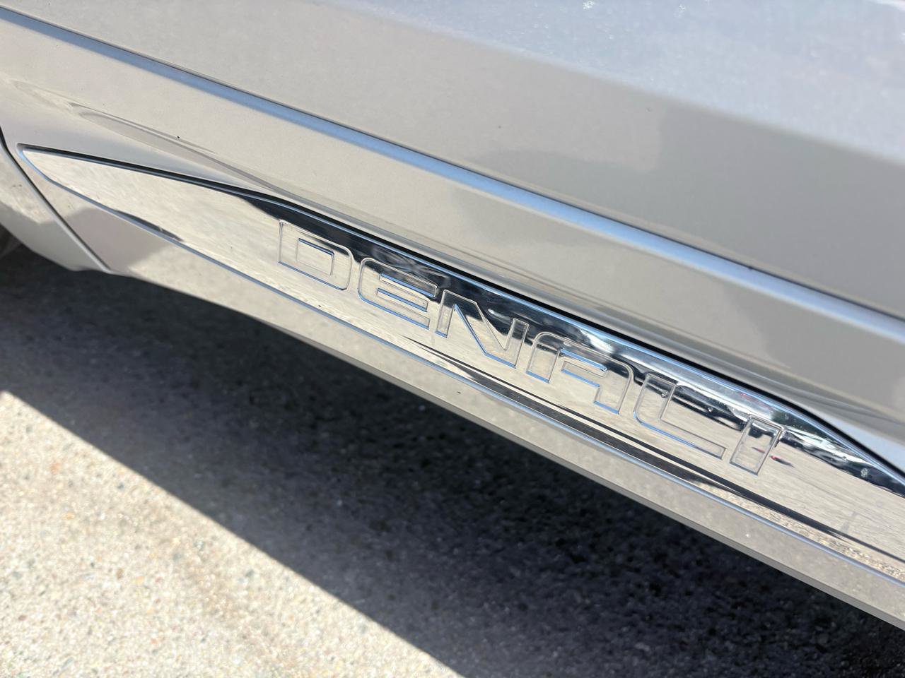 Used 2018 GMC Terrain Denali w/ Advanced Safety Package FWD image 14