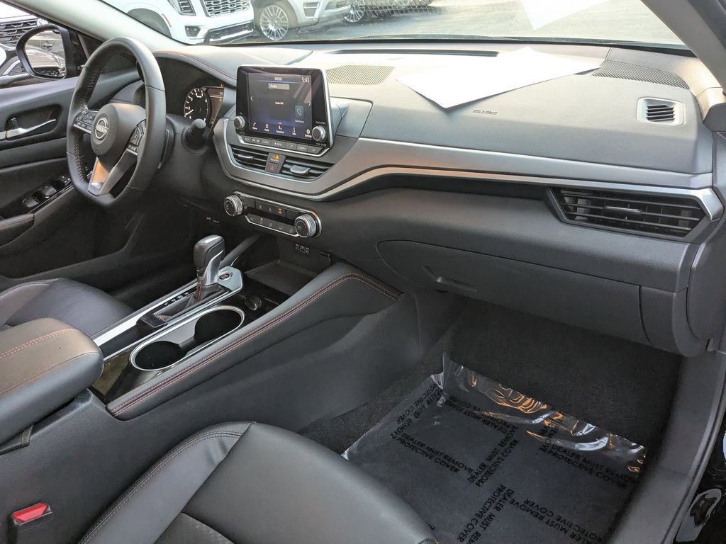 Used 2025 Nissan Altima 2.5 SR image 30