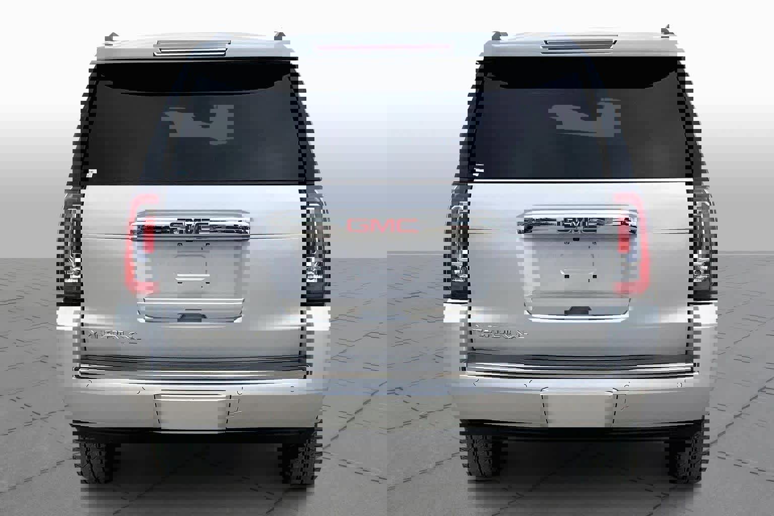 Used 2016 GMC Yukon XL Denali w/ Open Road Package image 5