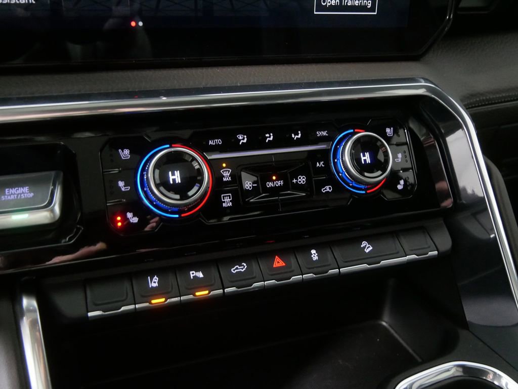 Used 2024 GMC Sierra 3500 Denali w/ Denali Reserve Package image 29