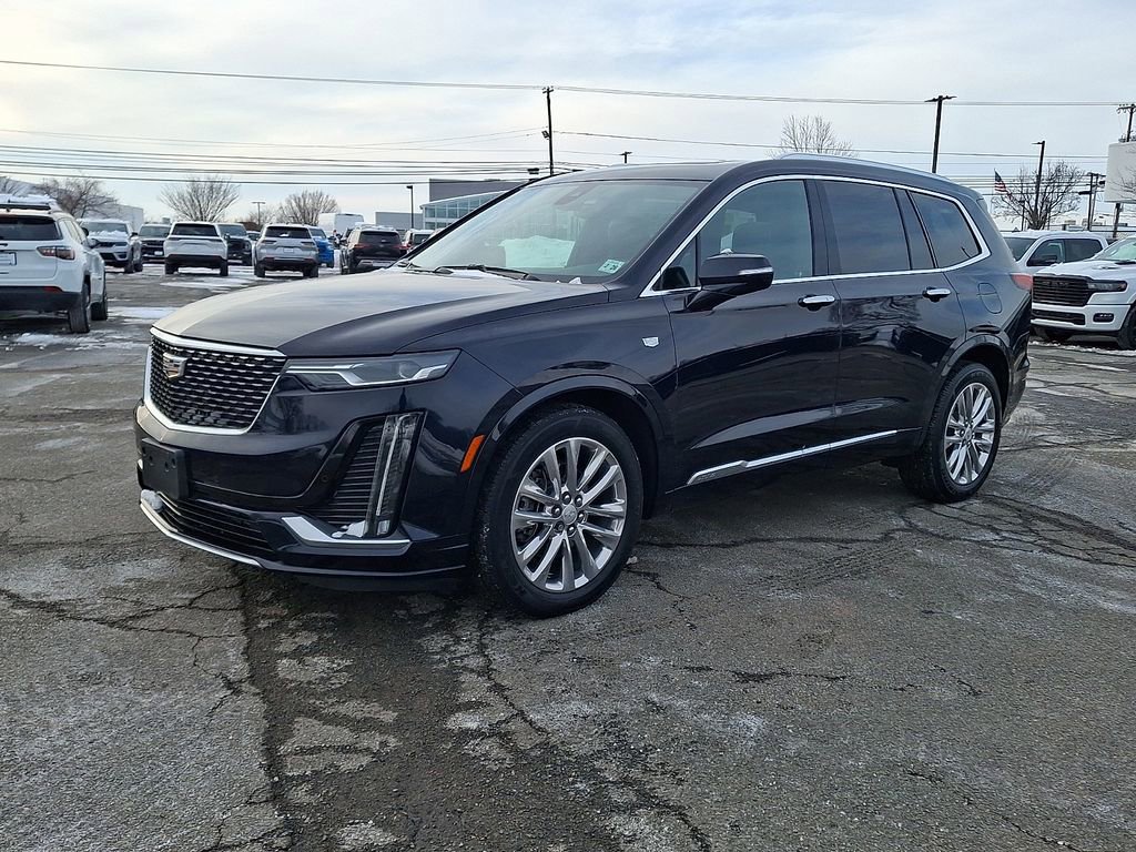 Used 2021 Cadillac XT6 Premium Luxury image 6