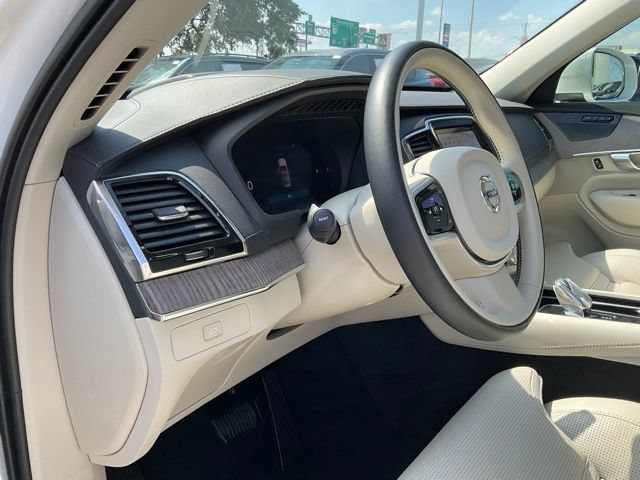 Certified 2023 Volvo XC90 B6 Ultimate w/ Protection Package AWD/4WD image 16