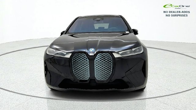 Used 2024 BMW iX xDrive50 w/ Sport Package AWD/4WD image 2