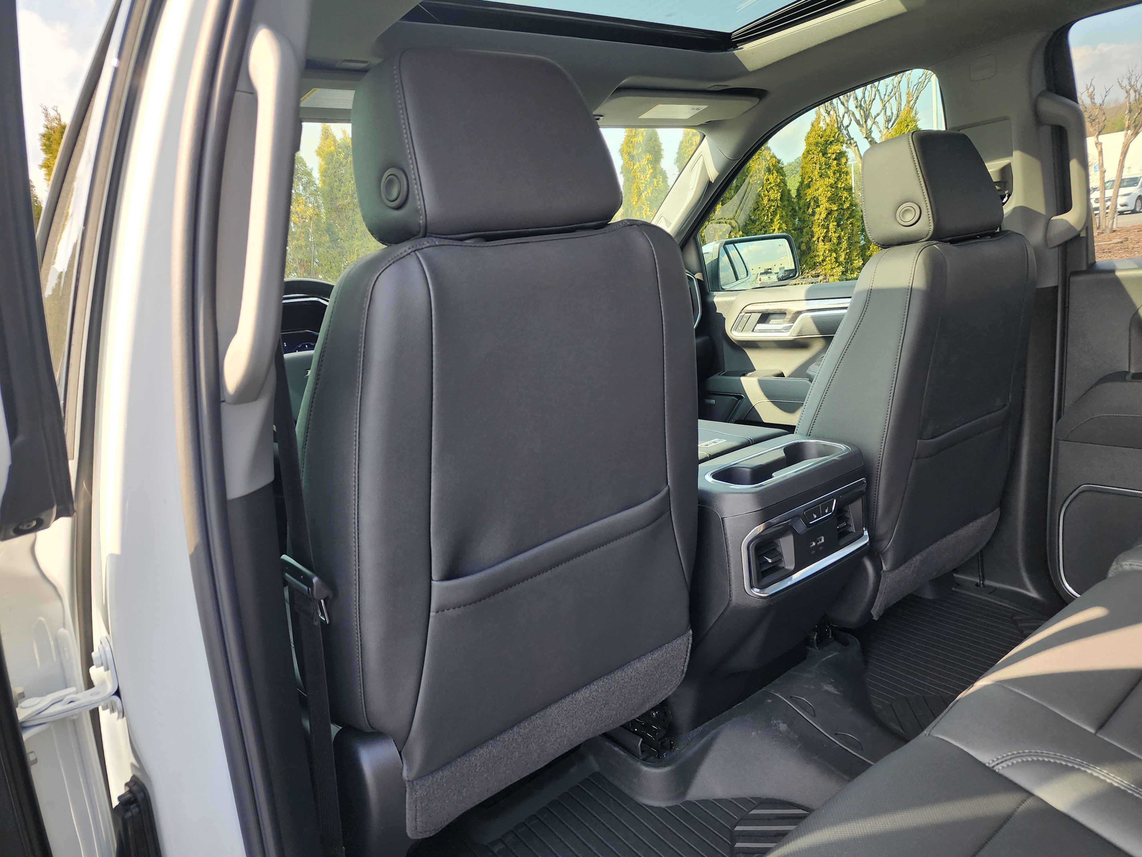 New 2026 Chevrolet Silverado 1500 LTZ w/ LTZ Premium Package image 16