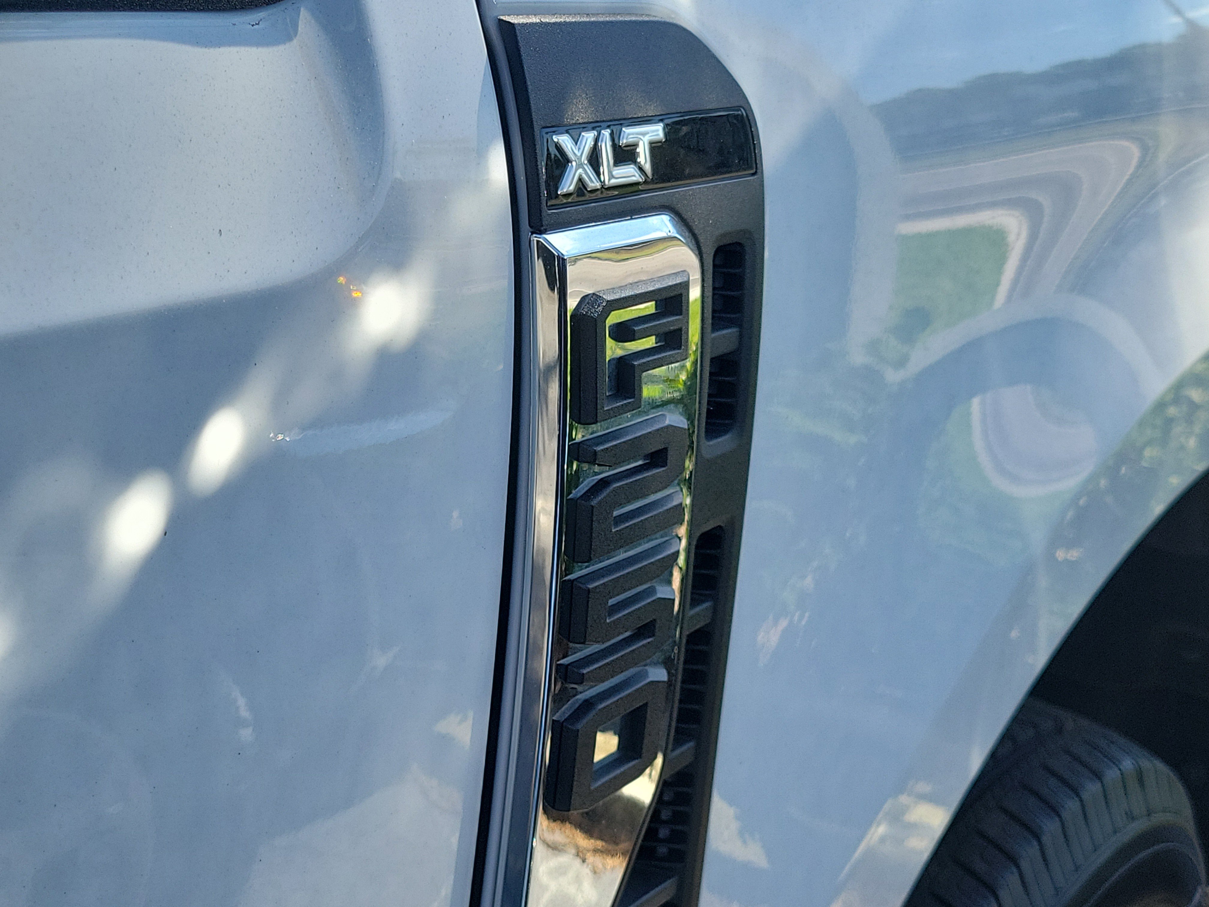 Used 2025 Ford F250 XLT image 9