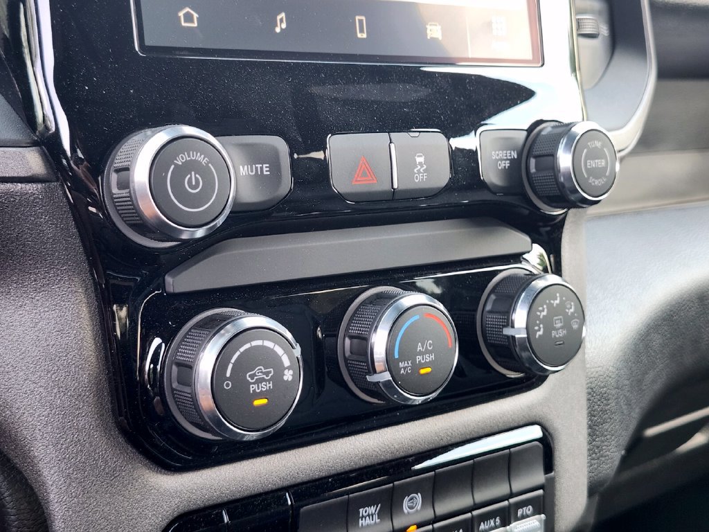 New 2026 RAM 4500 Tradesman w/ Chrome Appearance Group AWD/4WD image 20