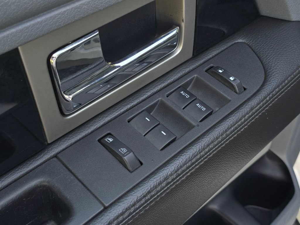 Used 2012 Ford F150 Platinum AWD/4WD image 30