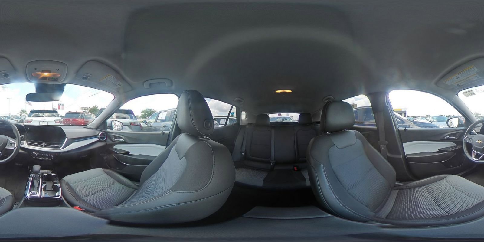 Used 2025 Chevrolet Trax LT w/ LT Convenience Package FWD image 41