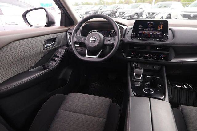 Used 2023 Nissan Rogue SV image 22