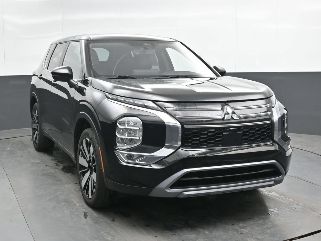 Used 2025 Mitsubishi Outlander SE AWD/4WD image 5