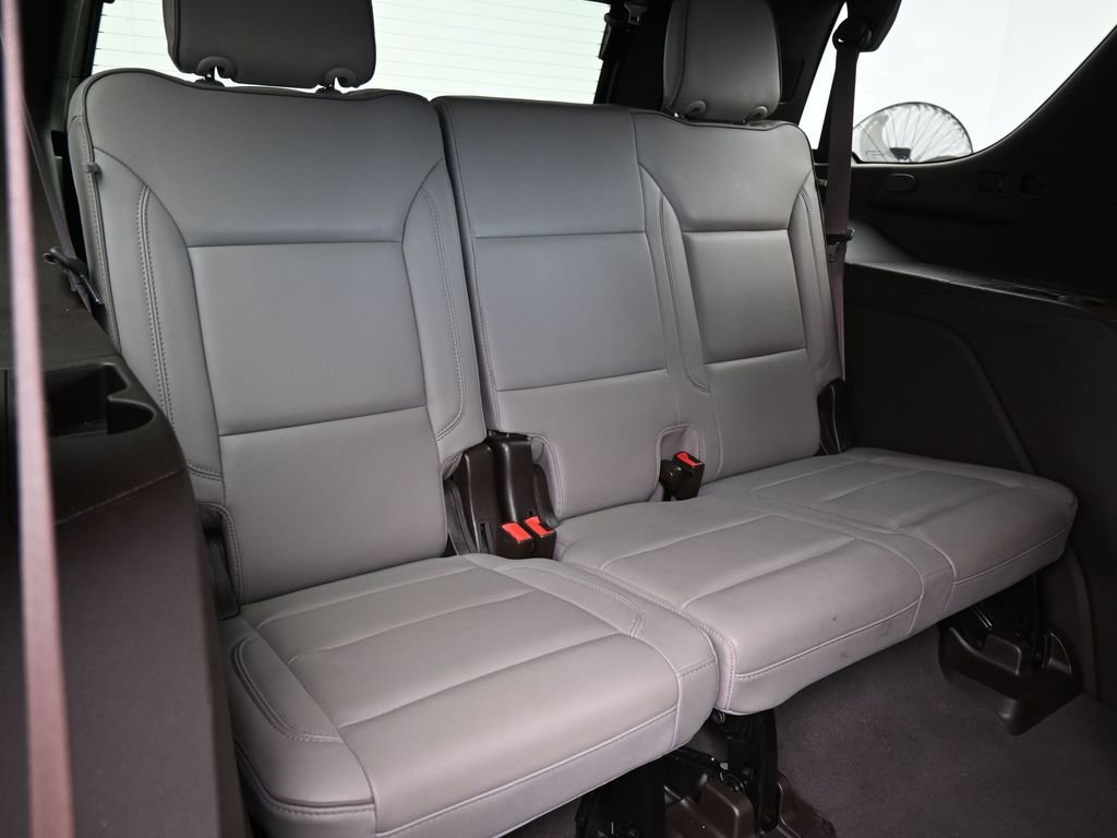 Used 2023 GMC Yukon SLT image 41