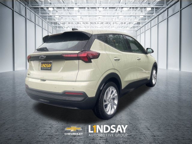 New 2027 Chevrolet Bolt LT w/ Comfort Package FWD image 8