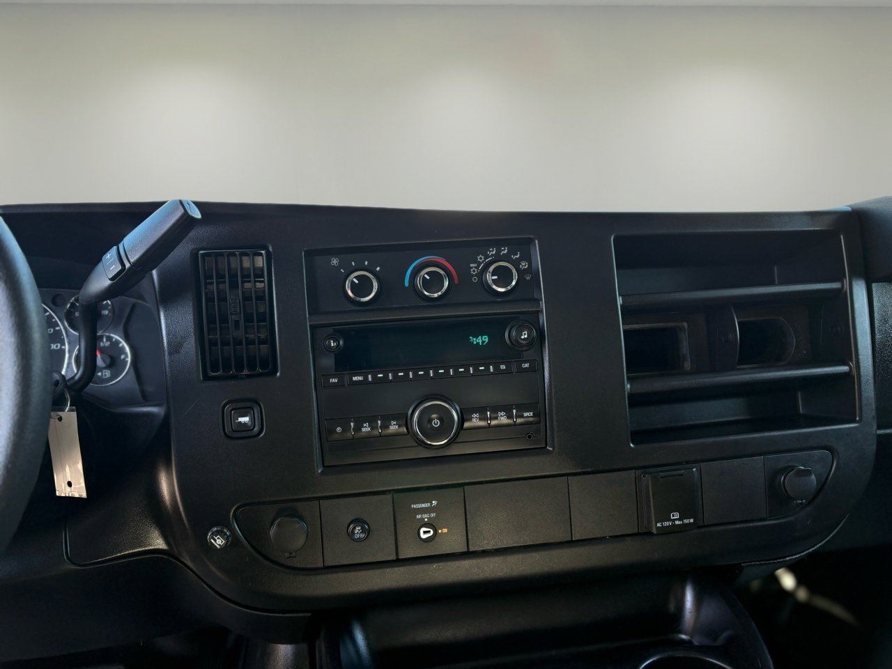 Used 2019 GMC Savana 2500 2500 135 w/ Driver Convenience Package image 22