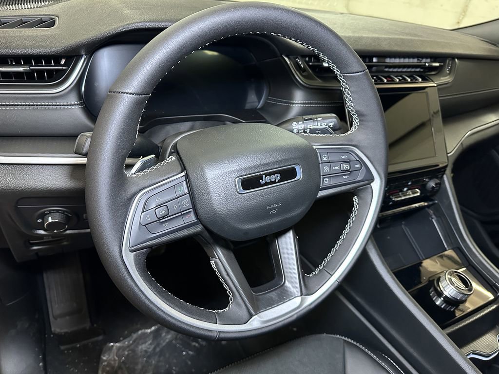 New 2025 Jeep Grand Cherokee Laredo image 20