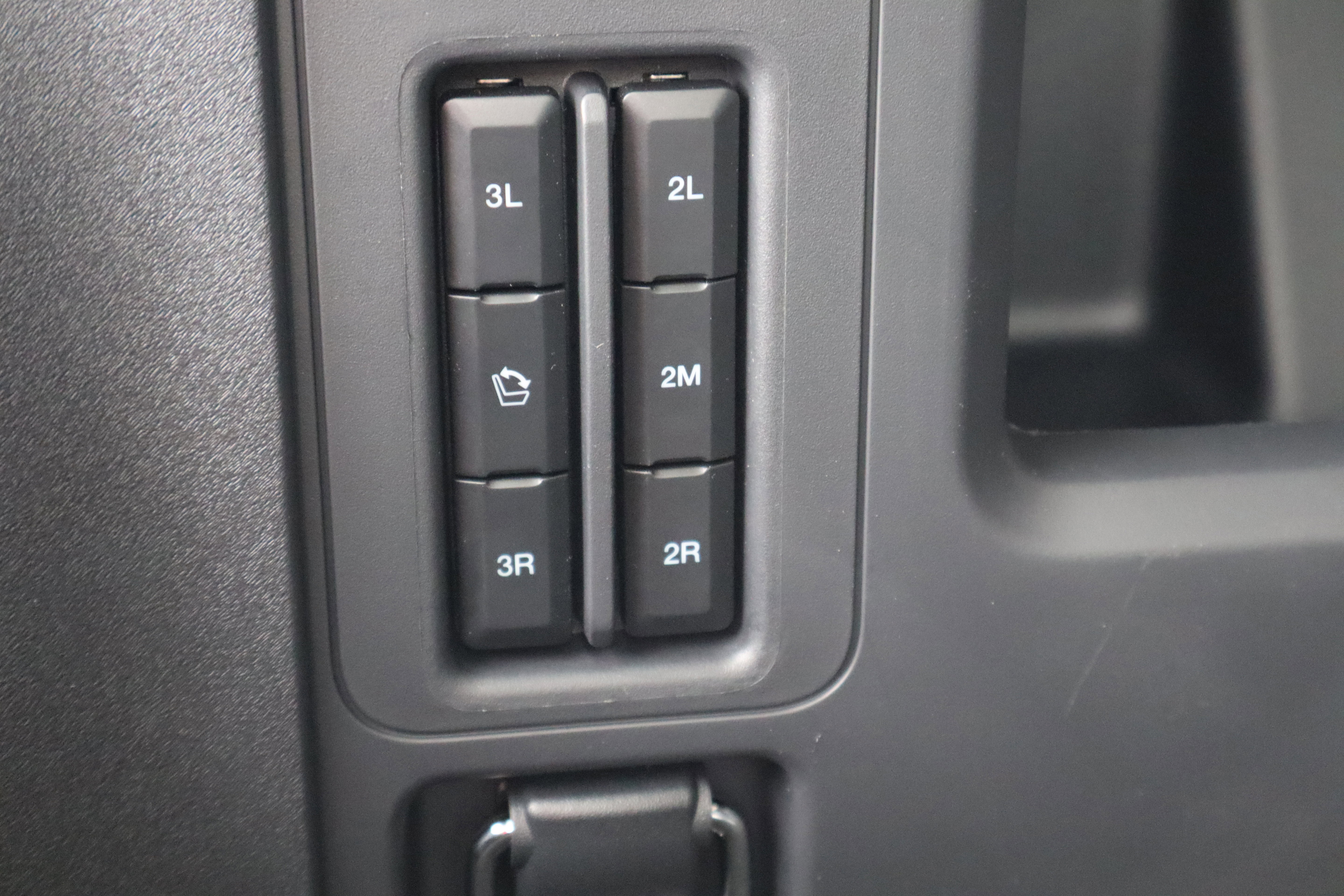 New 2025 Ford Expedition Max Active image 31