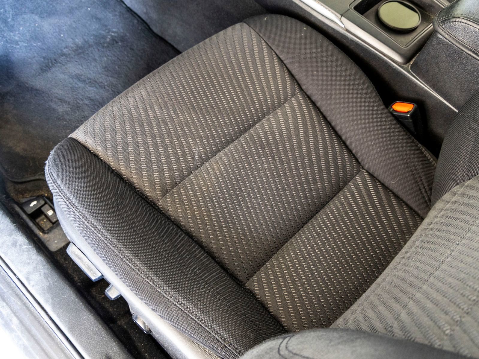 Used 2015 Toyota Camry LE image 19