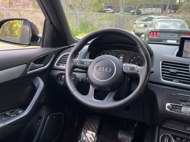 Used 2016 Audi Q3 2.0T Prestige w/ Prestige Package image 18