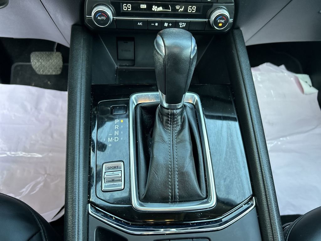 Used 2019 MAZDA CX-5 Touring image 15