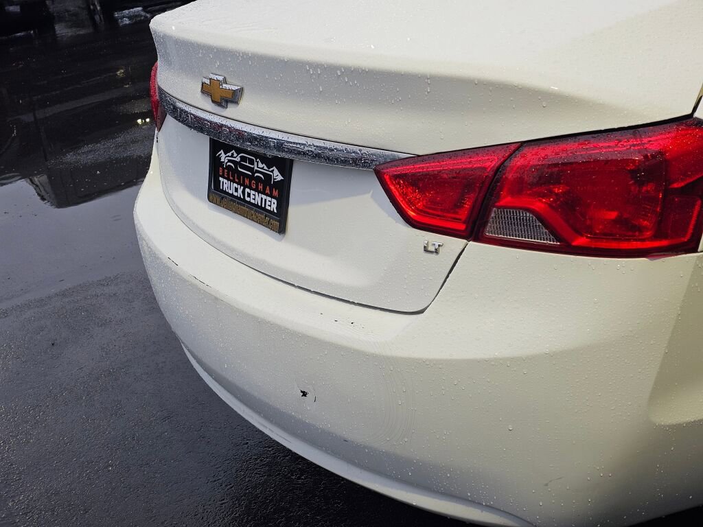 Used 2015 Chevrolet Impala LT FWD image 14