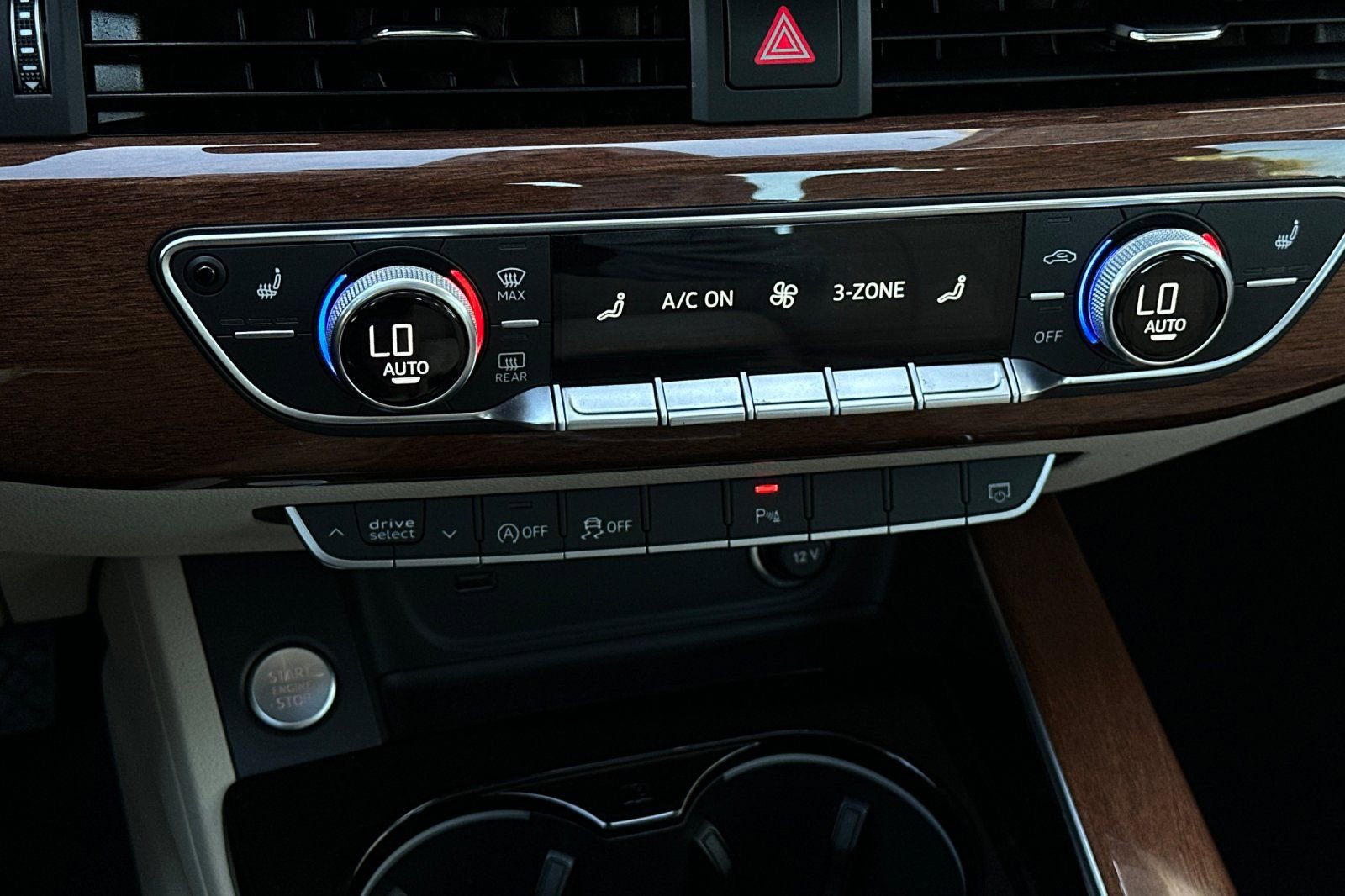 Used 2021 Audi A4 2.0T Premium w/ Convenience Package image 19