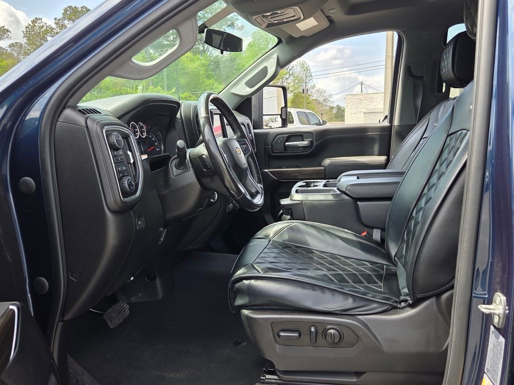 Certified 2022 Chevrolet Silverado 2500 LT w/ Convenience Package image 3