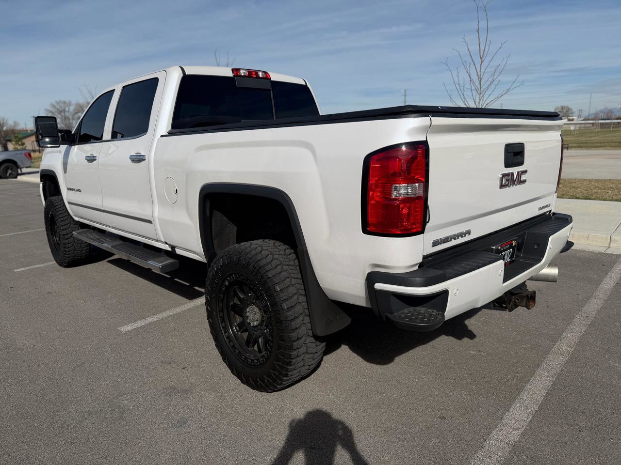Used 2019 GMC Sierra 2500 Denali w/ Duramax Plus Package image 3