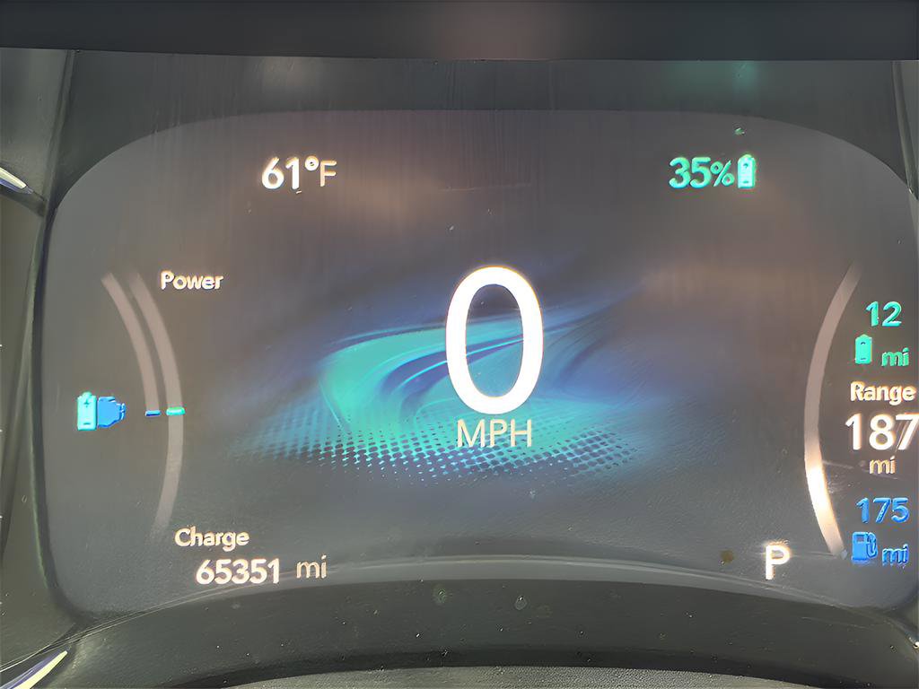 Used 2018 Chrysler Pacifica Touring-L image 33