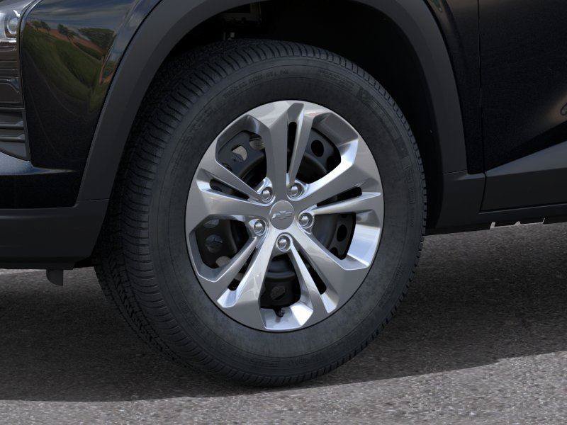 New 2026 Chevrolet Trax LS w/ Driver Confidence Package FWD image 9