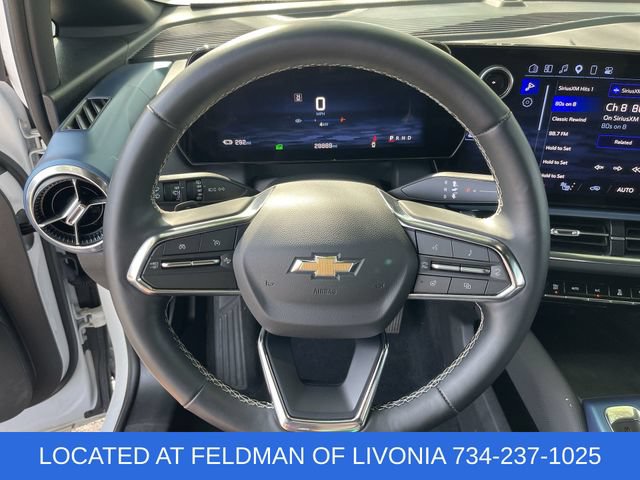 Certified 2024 Chevrolet Equinox EV LT FWD image 11