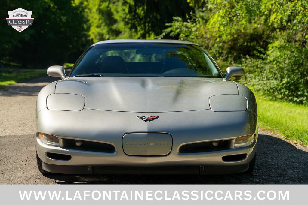 Used 1999 Chevrolet Corvette Coupe RWD image 14