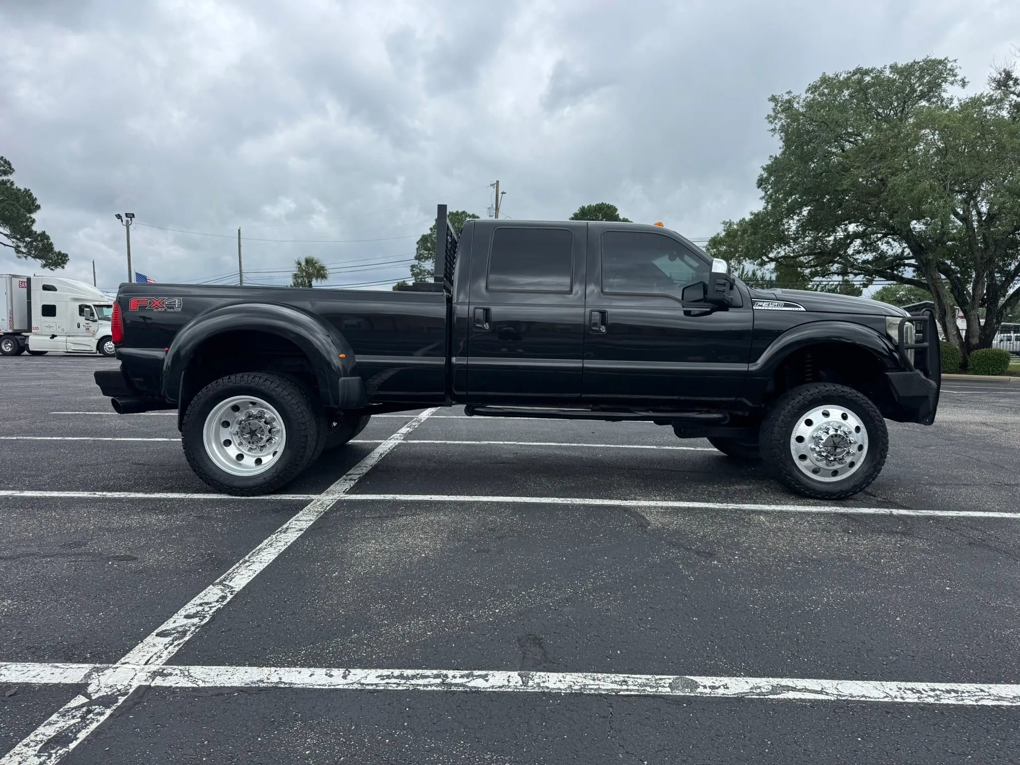 Used 2013 Ford F350 Lariat w/ Chrome Pkg AWD/4WD image 5
