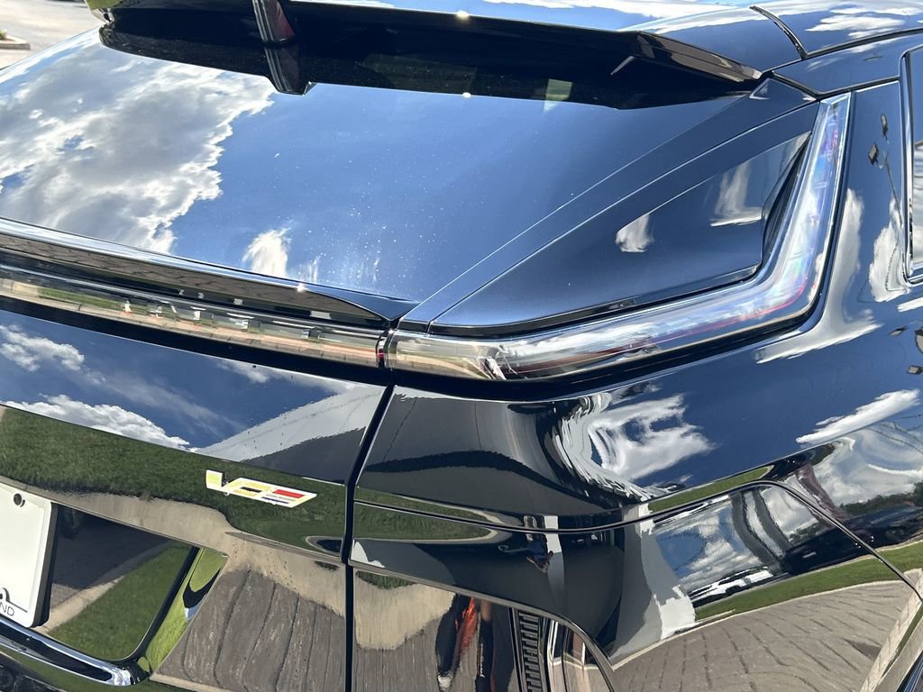 New 2026 Cadillac Lyriq V image 8