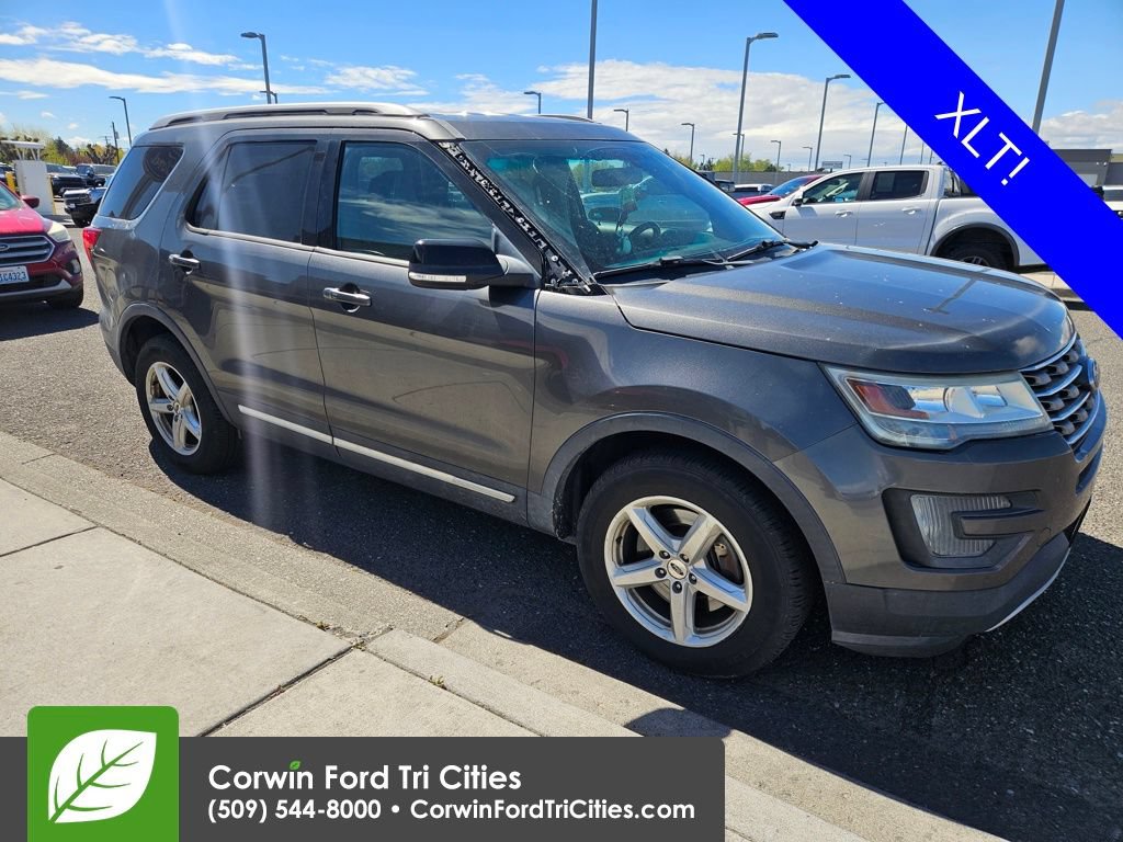 Used 2016 Ford Explorer XLT w/ Equipment Group 202A AWD/4WD image 1