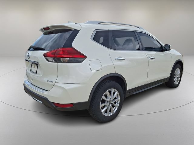 Used 2017 Nissan Rogue SV AWD/4WD image 11