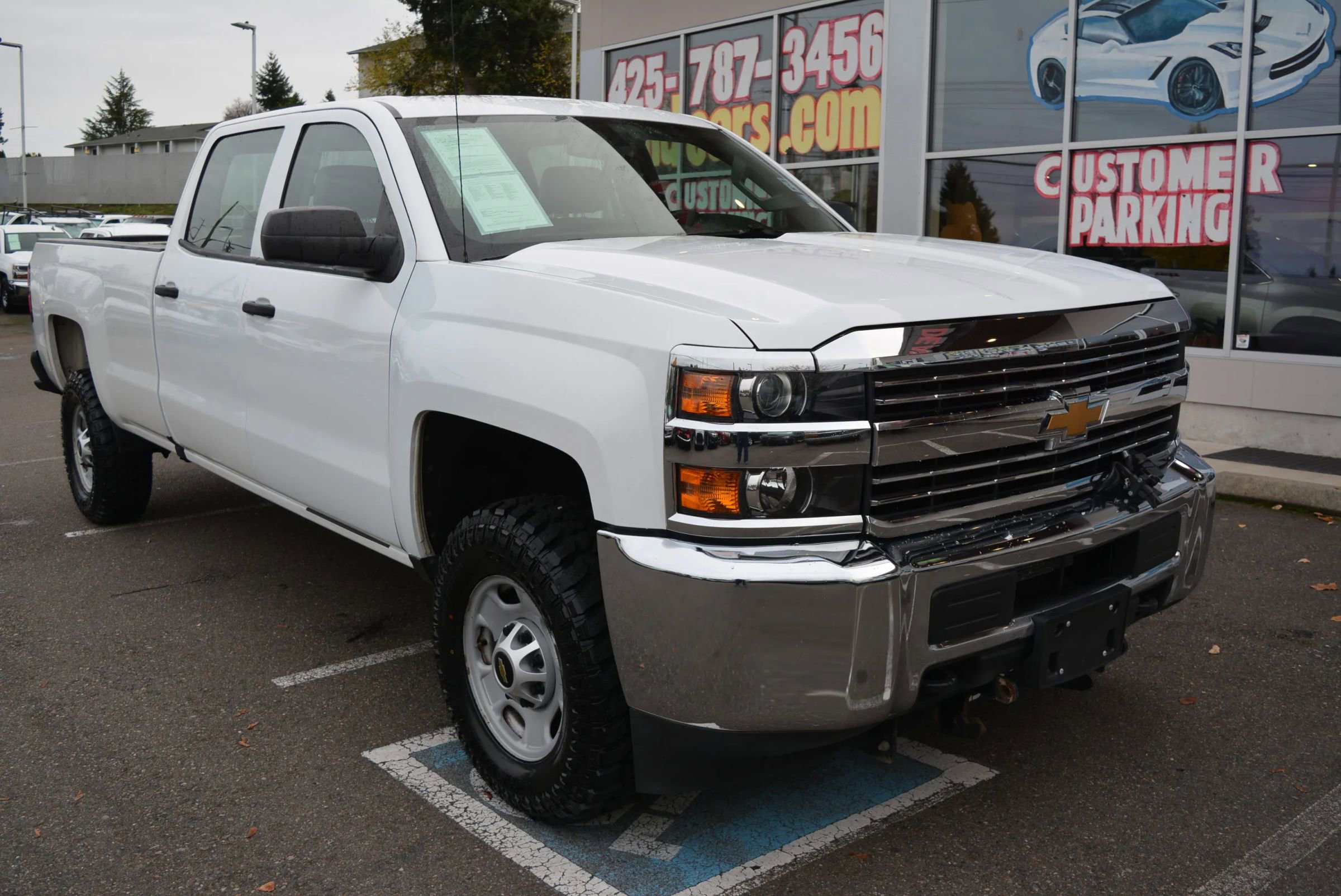 Used 2018 Chevrolet Silverado 2500 W/T image 1