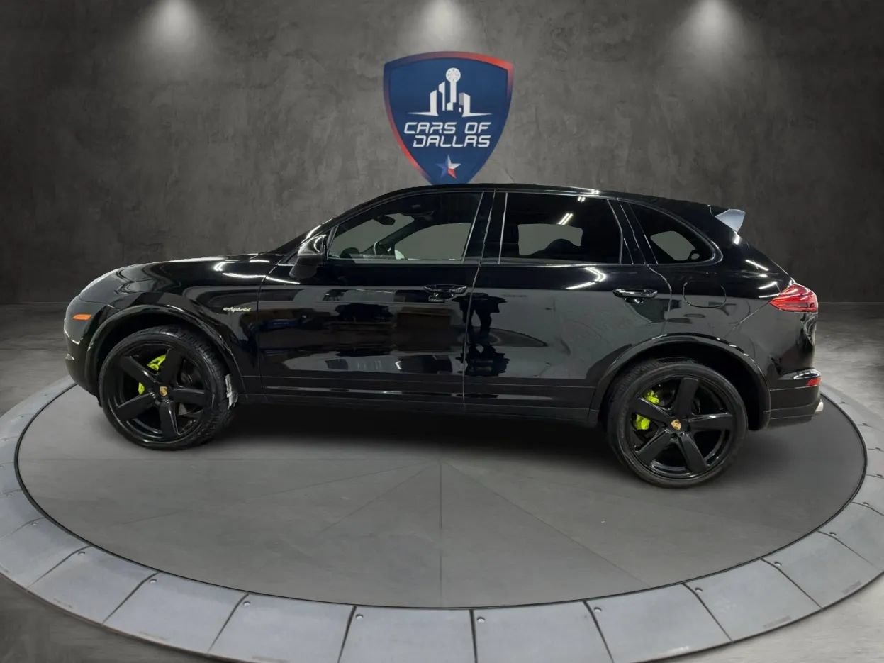 Used 2017 Porsche Cayenne S AWD/4WD image 2