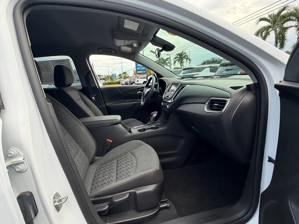 Used 2023 Chevrolet Equinox LT FWD image 18