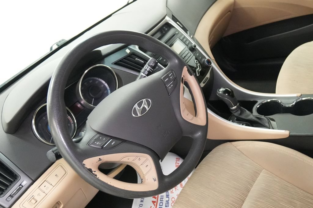 Used 2012 Hyundai Sonata GLS FWD image 14