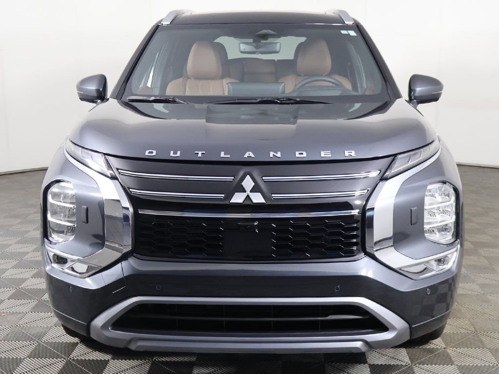 New 2025 Mitsubishi Outlander SEL image 16